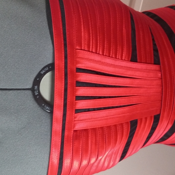 BCBG Size 4 Red and Black Mesh Inserts Bodycon Dress - Picture 3 of 7